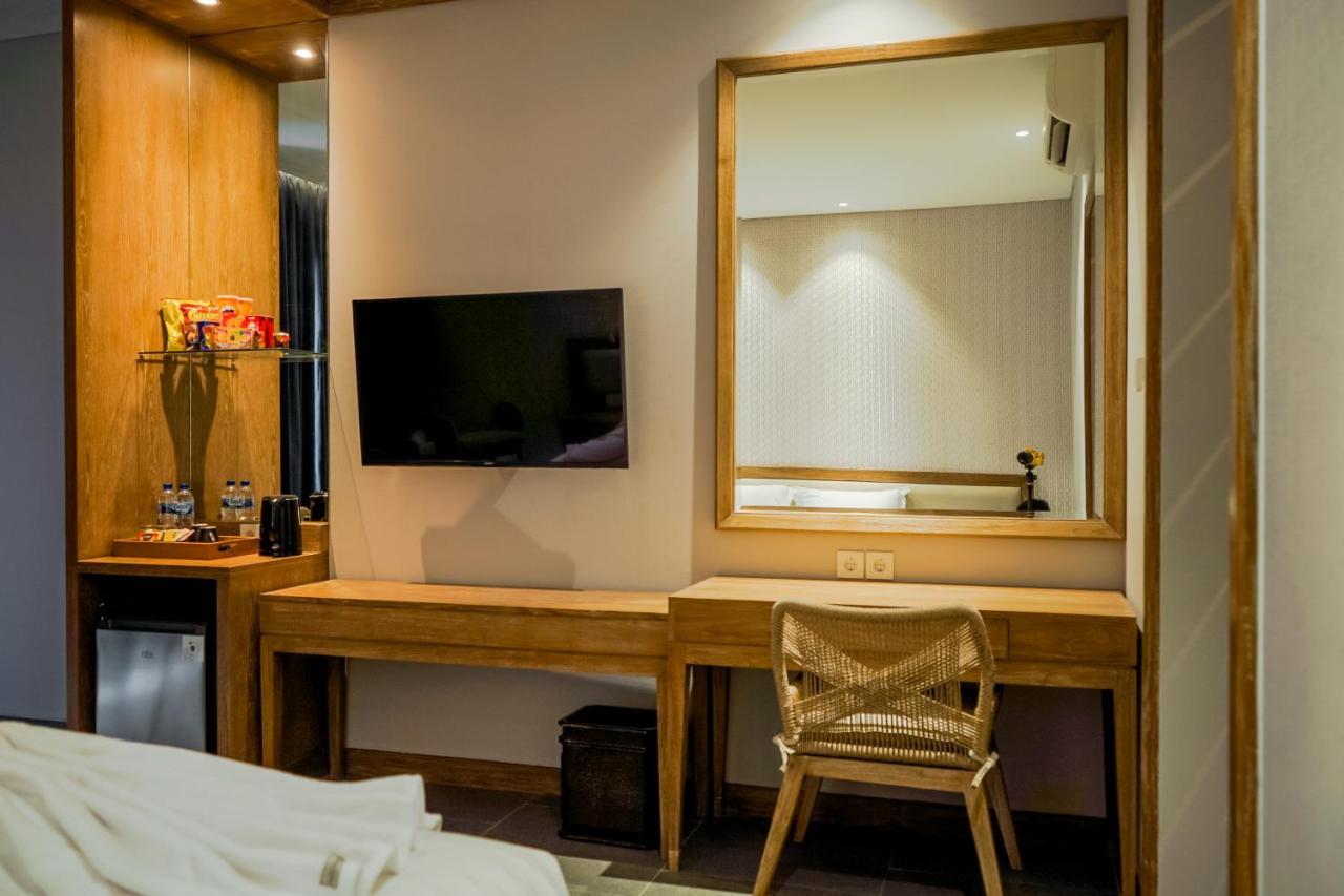 Tabebuya Resto & Resort Kesembu Luaran gambar