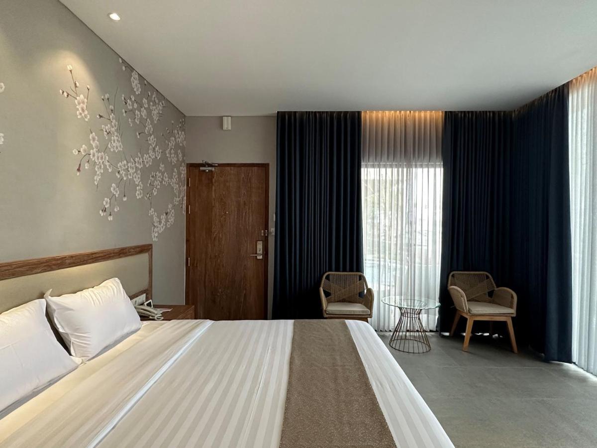 Tabebuya Resto & Resort Kesembu Luaran gambar